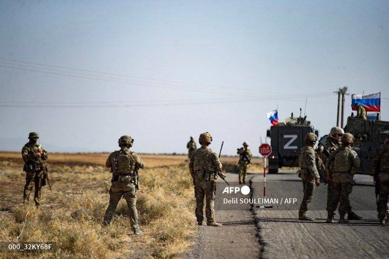 American and Russian soldiers took a photo together - US Army, Syria, Turkey, The photo, Longpost