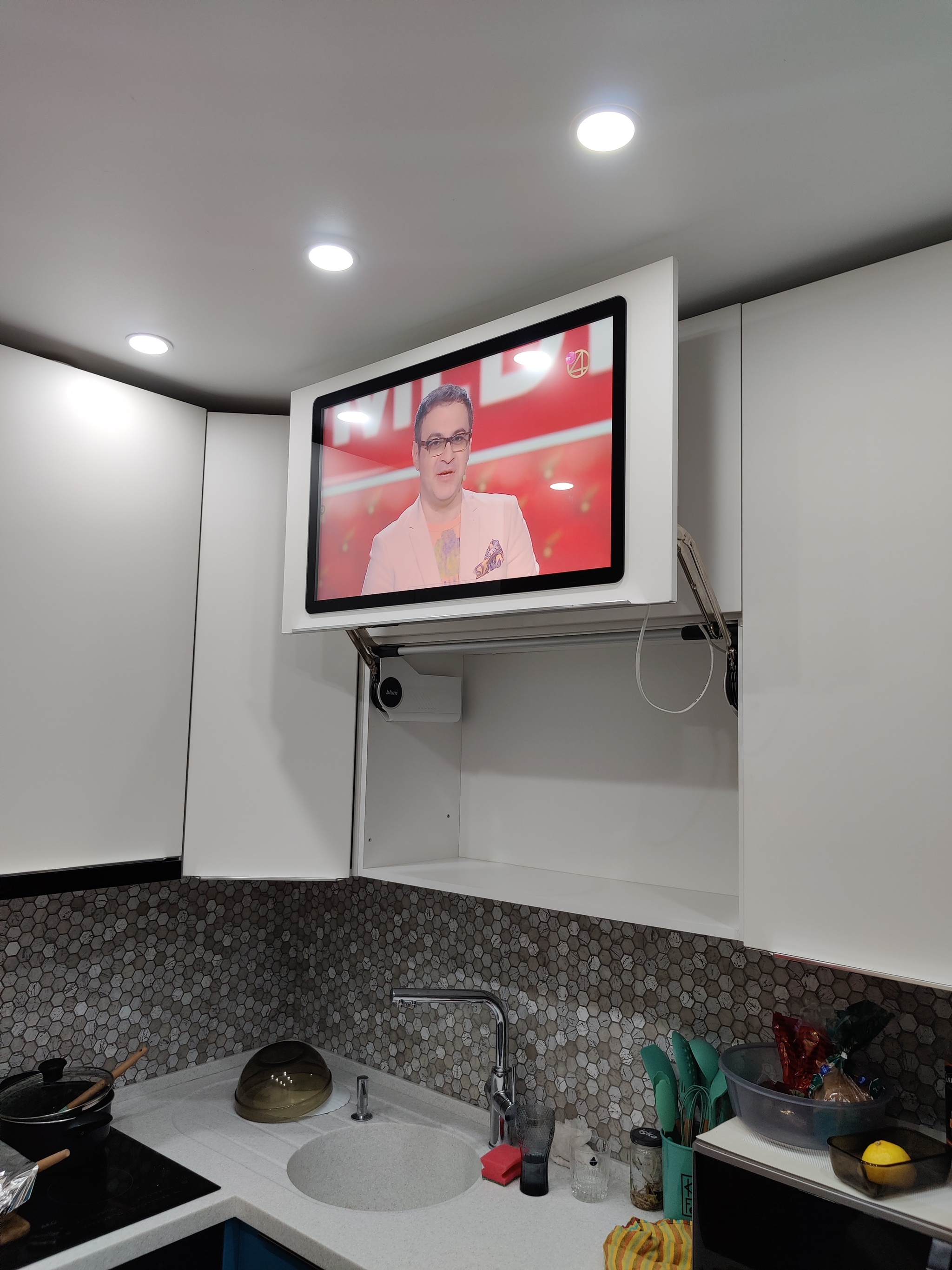 Smart furniture - interactive facade in the kitchen - Smart House, Furniture Transformer, Kitchen, Cabinet furniture, Video, Youtube, Longpost