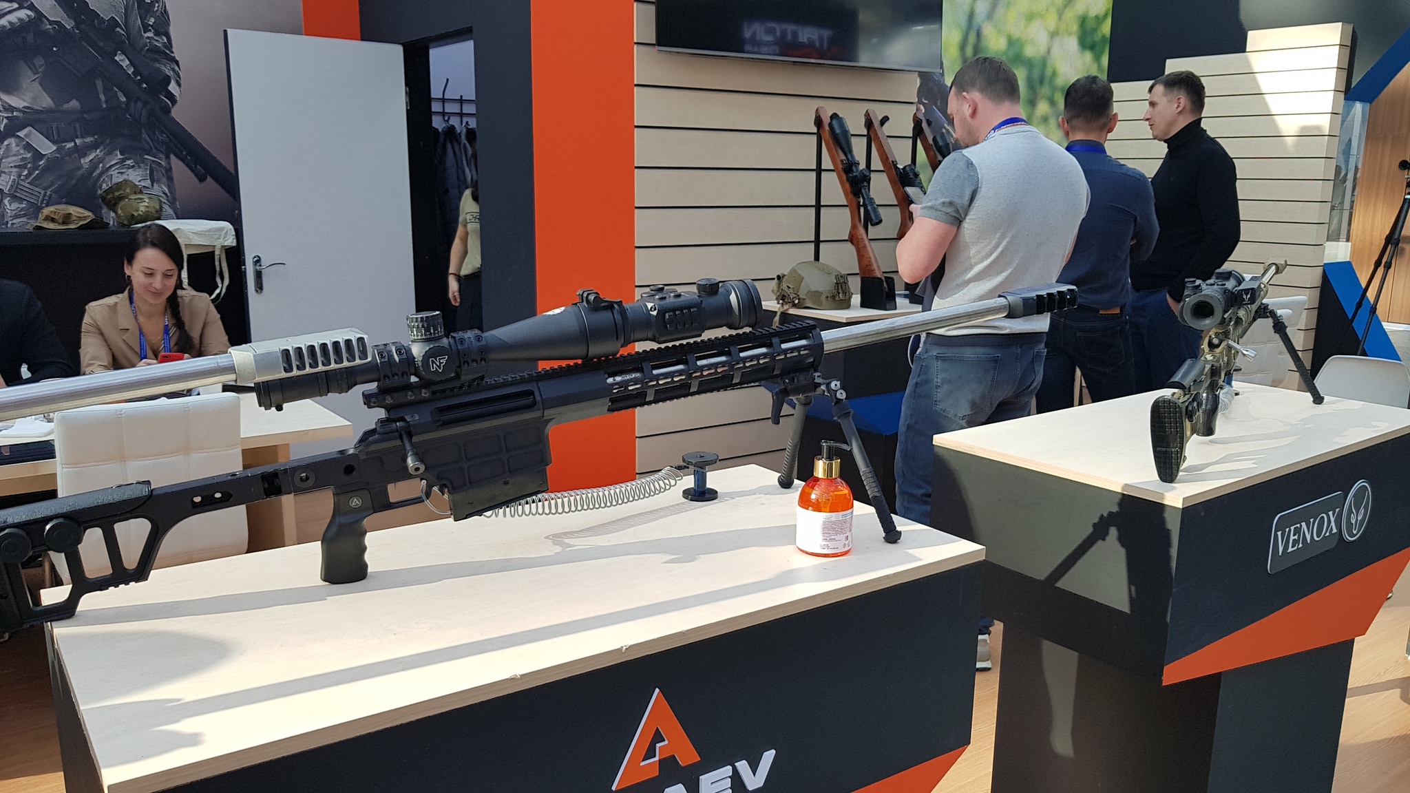 A few photos from the weapons exhibition eagle expo 2022 - My, Weapon, Firearms, Moscow, Gostiny Dvor, Gun, Sniper rifle, Rifle, Assault rifle, Longpost