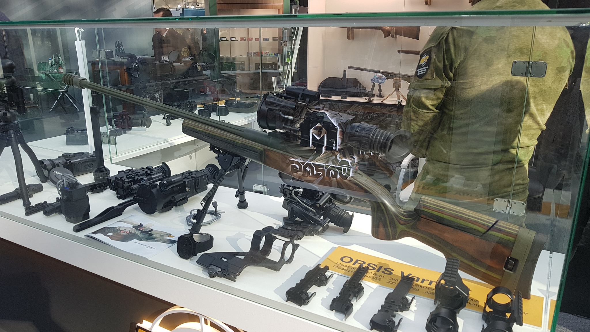 A few photos from the weapons exhibition eagle expo 2022 - My, Weapon, Firearms, Moscow, Gostiny Dvor, Gun, Sniper rifle, Rifle, Assault rifle, Longpost