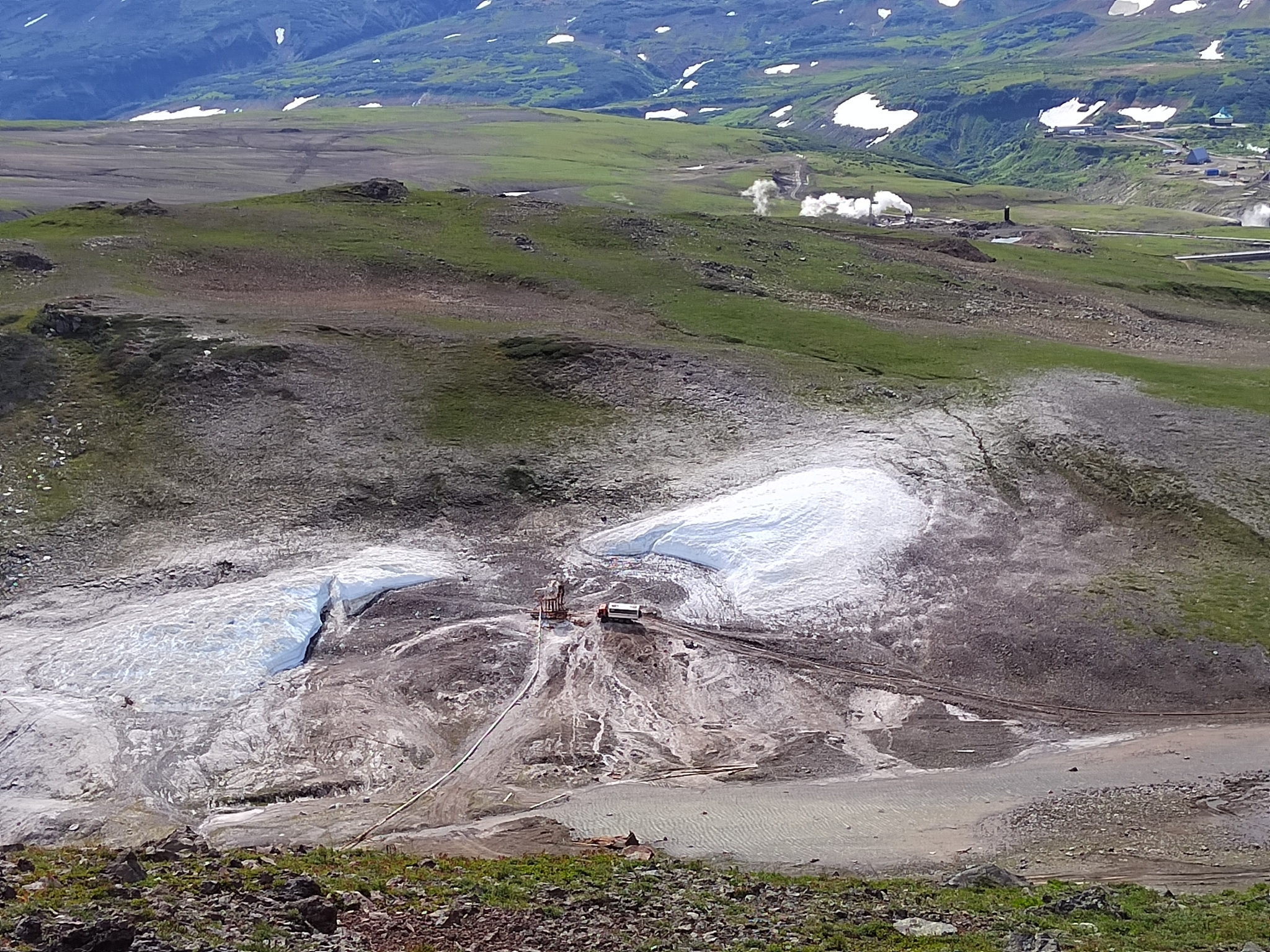 Sopka Long. Neighborhood of Mutnovskaya station. Kamchatka - My, Kamchatka, Petropavlovsk-Kamchatsky, Mutnovskaya GeoES-1, Volcano, Gorely Volcano, Vilyuchinsky volcano, The mountains, Hike, Hills, Vertex, Nature, Travels, Travel across Russia, Longpost