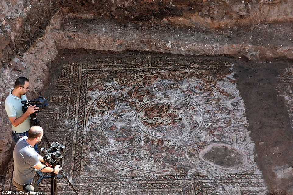 Mosaic depicting Trojan War found in Syria - My, Archeology, Trojan War, Mosaic, Syria, Archaeologists, Archaeological excavations, Longpost