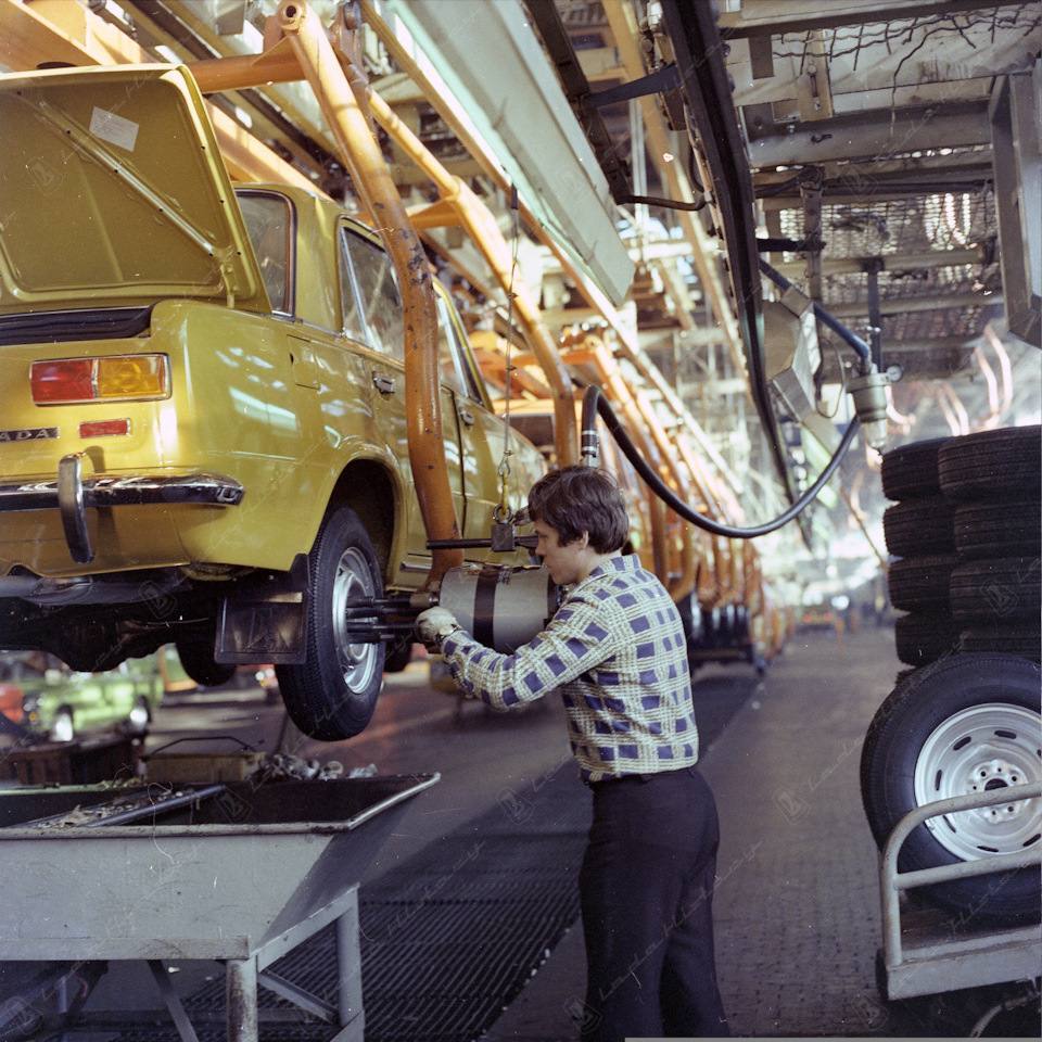 Conveyor - The photo, AvtoVAZ, Conveyor, the USSR, 1976, Auto