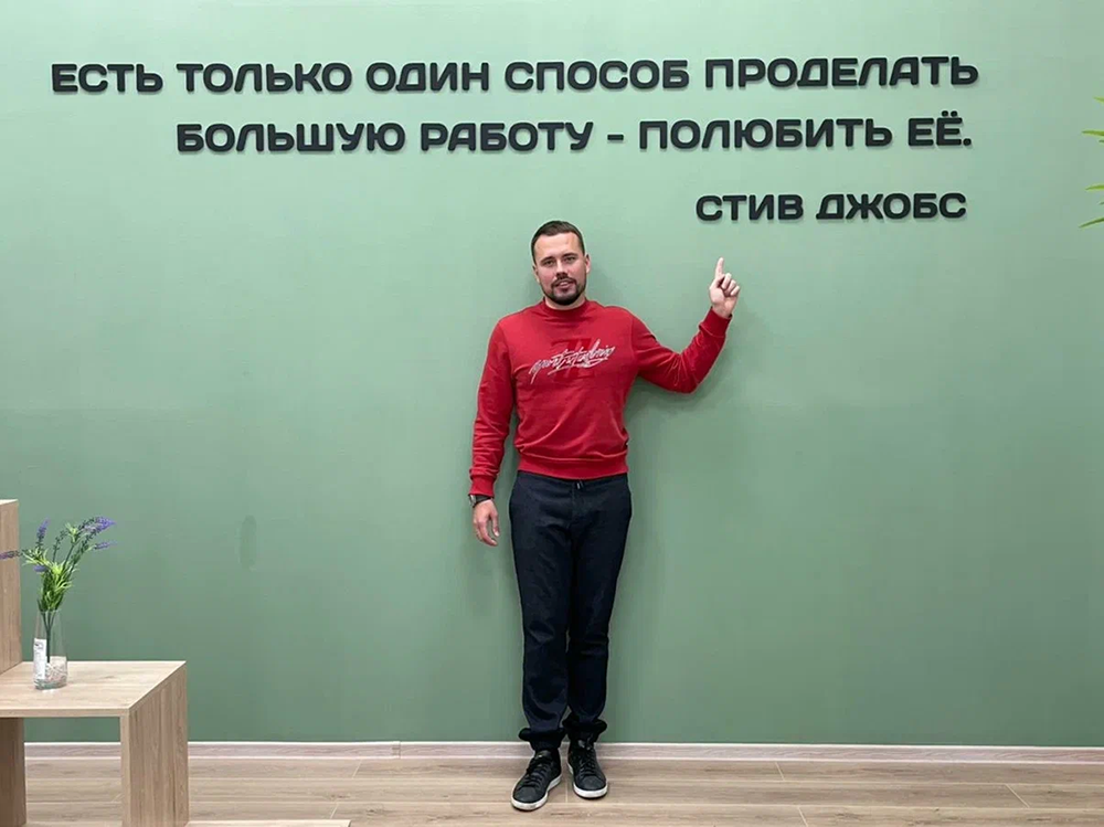 The official answer is the review of Vadim Bokov (CGPods): I am ready to pay 500,000 rubles to each _decent_ whistleblower. Part 1 - My, Negative, Marketing, Advertising, Headphones, Video, Longpost