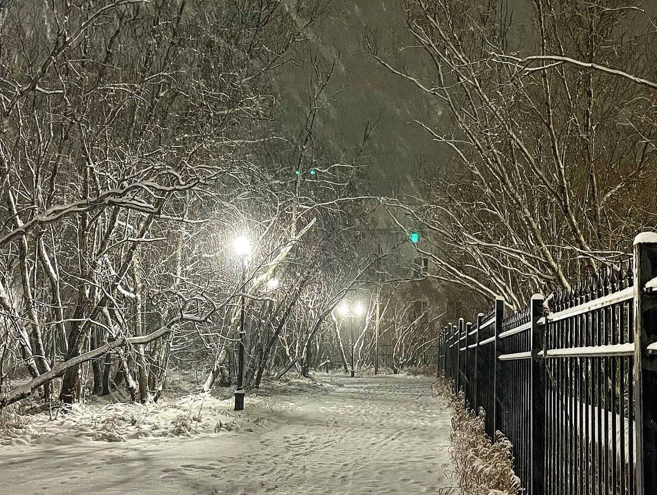 Vorkuta, yesterday. One of the oldest and most beautiful streets in the city - My, Vorkuta, Snow, The photo, Winter, Longpost