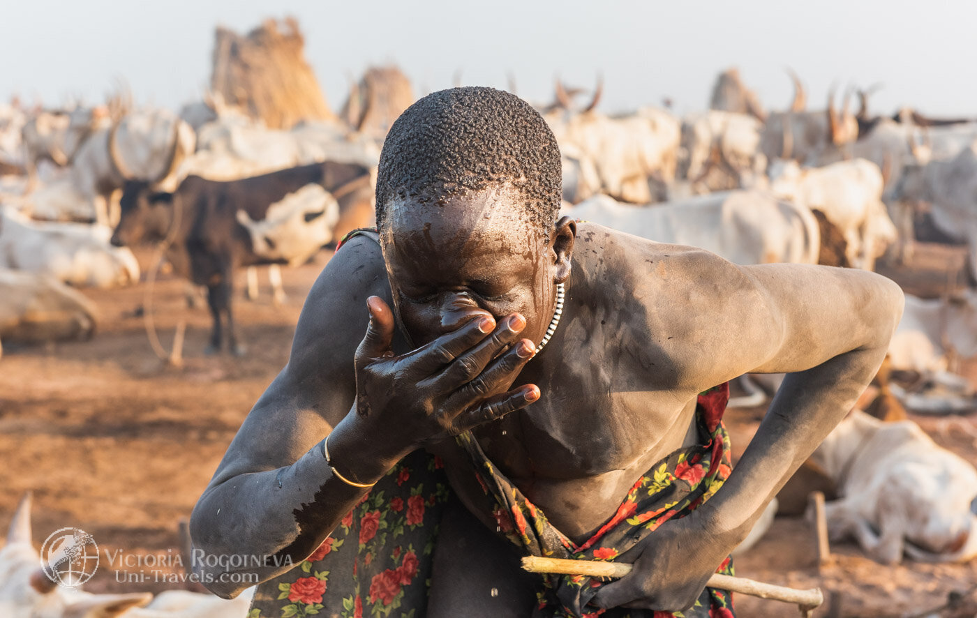 Wash with cow urine. Ritual of South Sudan - Video, With sound, Tribes, Ritual, Washing, Urine, South Sudan, Herd, Text, The photo, Longpost