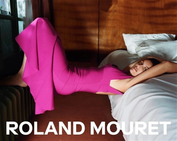 Letitia Casta for Roland Mouret Resort 2023 - Underwear, Laetitia Casta, Longpost