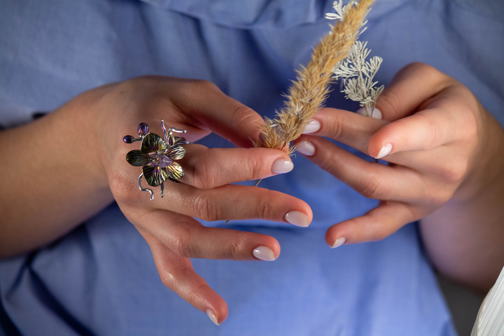 Ring on the background of a girl in blue - My, Decoration, Titanium, The photo, Longpost