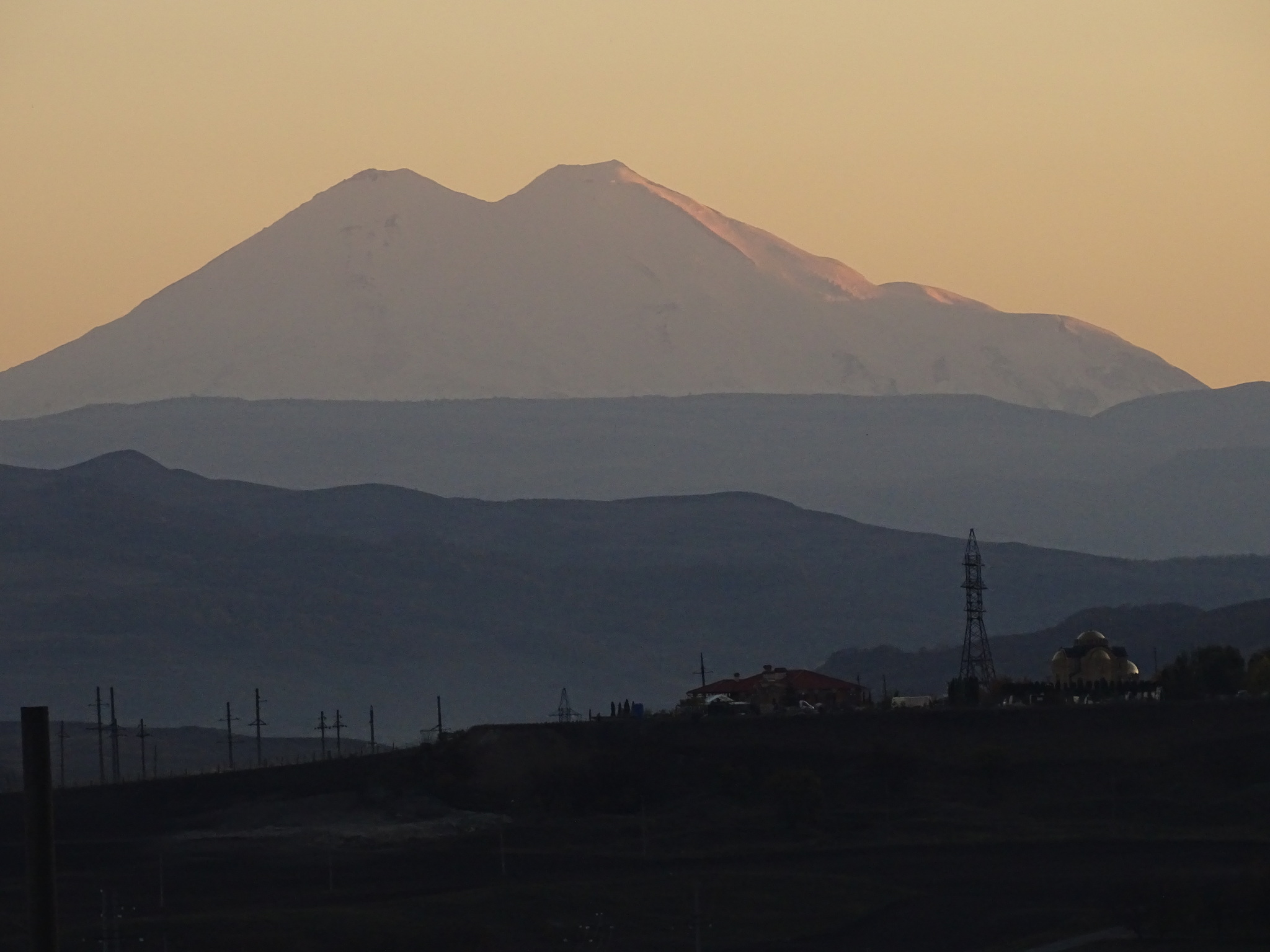 Elbrus at sunset - My, The photo, Elbrus, The mountains, Sunset, Landscape