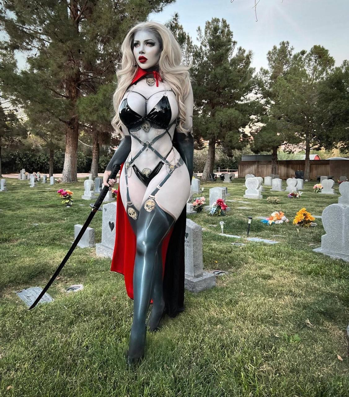 I like halloween like that. - NSFW, Halloween, Cemetery, Girls, Erotic, Booty, Video, The photo, Longpost