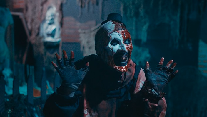Terrifying 2 (2022). Great continuation of the thrash slasher - My, Movies, What to see, I advise you to look, Halloween, Clown, Slashers, Horror, Screenshot, Torrent, Online, Trash, Monster, Maniac, Indie Horror, USA, Blood, Women, Collage, Halloween costume, Longpost