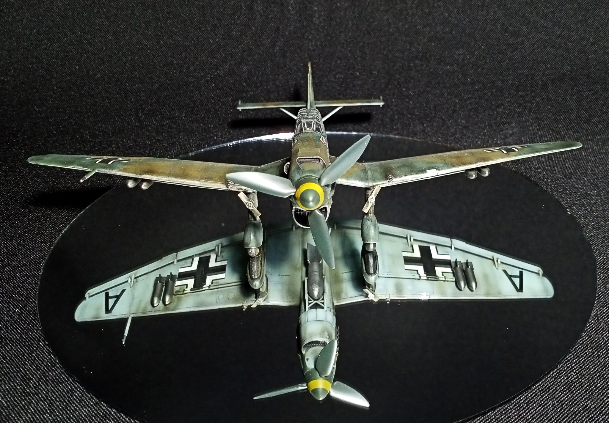 Иерихонская труба. Junkers Ju.87B-2 Stuka - Моё, Моделизм, Стендовый моделизм, Сборная модель, Хобби, Миниатюра, Своими руками, Рукоделие без процесса, Авиация, История, Самолет, Вторая мировая война, Масштабная модель, Коллекция, Коллекционирование, Германия, Люфтваффе, Юнкерс, Штука, Бомбардировщик, Видео, Длиннопост