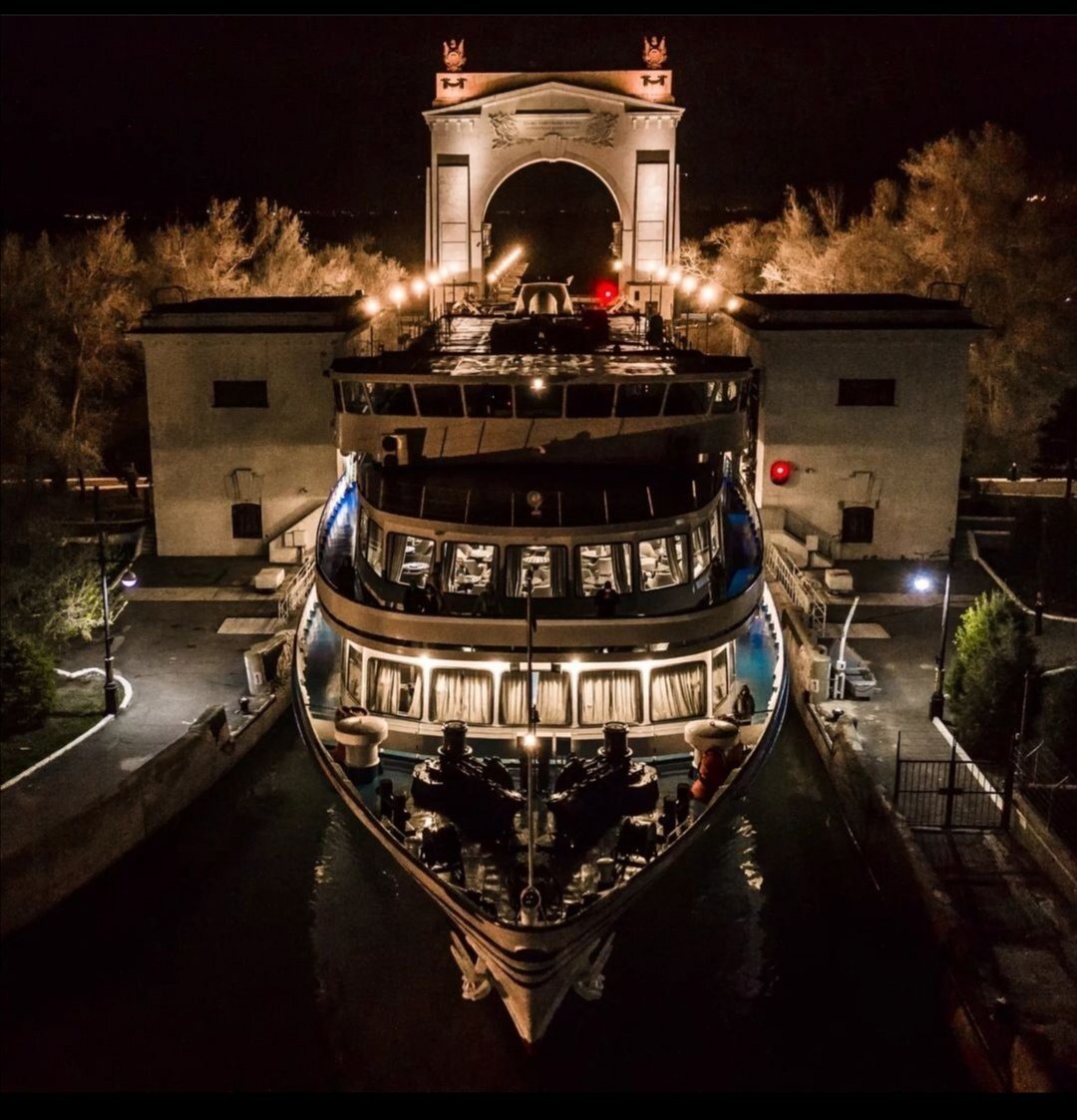 The first lock of the Volga-Don Canal. night view - Travels, The photo, sights, Nature, Gateway, Motor ship, Volgograd region, Volga river, Longpost