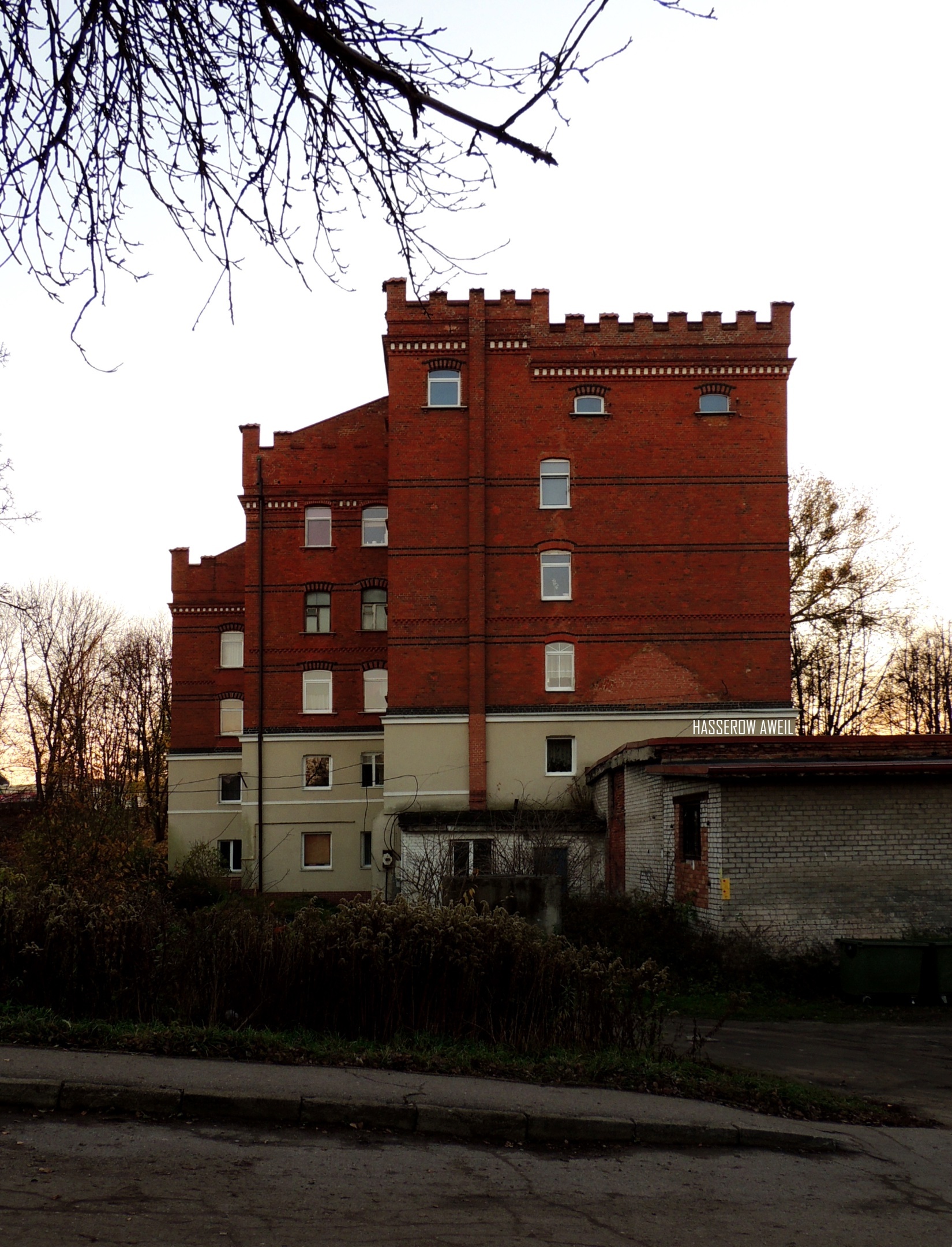 Бывшая замковая мельница Инстербурга в Черняховске - Моё, Калининградская область, Калининград, Черняховск, Фотография, Достопримечательности, Архитектура, Мельница, Водяная мельница, Замок Инстербург, Длиннопост