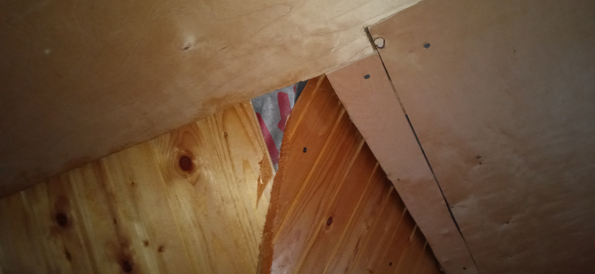 Breathable house with gas heating and ice floors. Another inspection before buying. Decided not to take - My, Building, Construction, House, Timber house, Draft, Survey, Video, Longpost