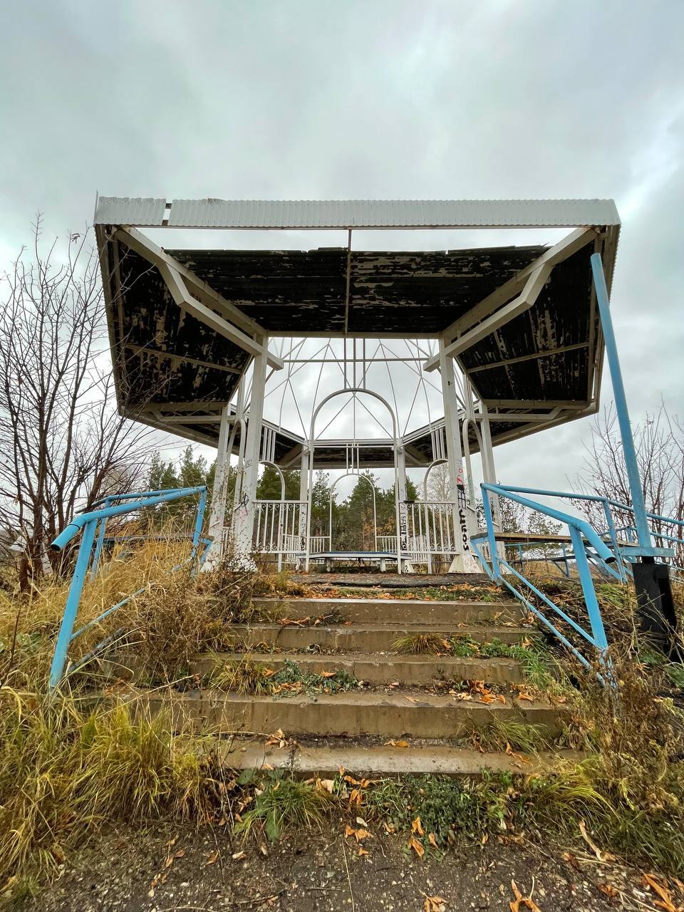 Almetyevsk. View from the observation deck. Maidan - My, Almetyevsk, Travels, The photo, Nature, Tatarstan, Observation deck, Lake, Reservoir, Images, Stairs, Longpost