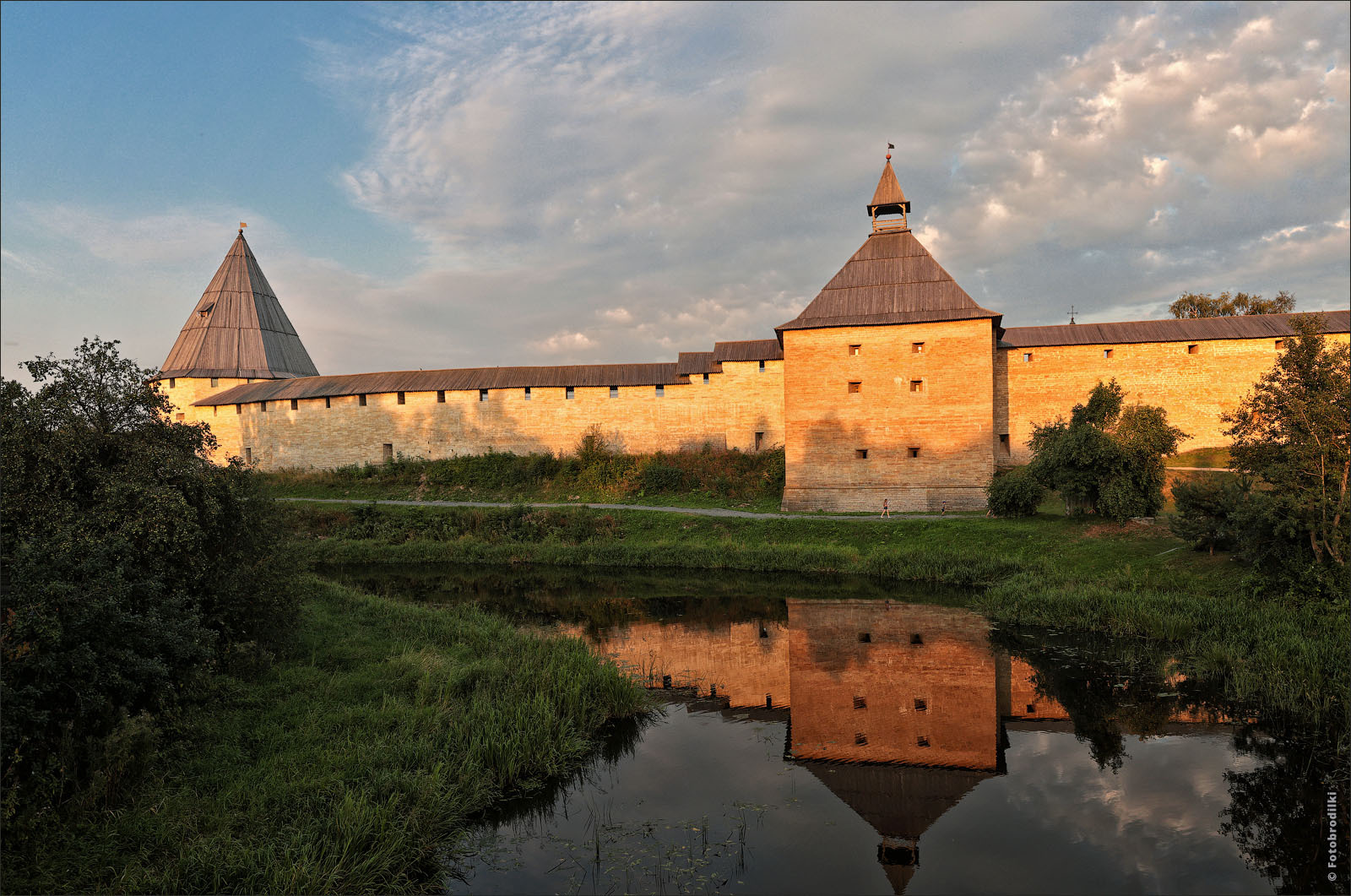 Photowalk: Staraya Ladoga, Russia - My, Photobritish, sights, Travels, Temple, Church, The photo, Russia, Travel across Russia, Staraya Ladoga, Fortress, Architecture, Longpost