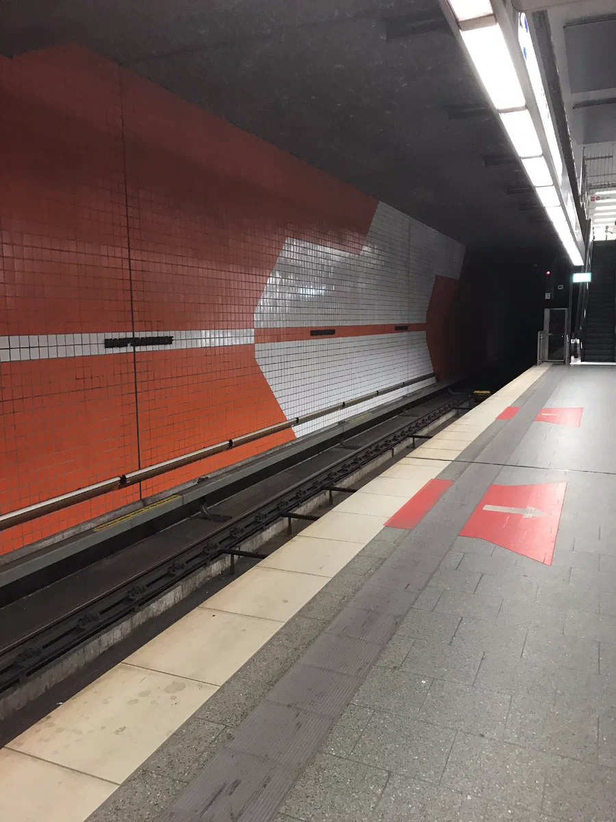 Nuremberg metro. February 2020 - My, Metro, Public transport, Vertical video, Nuremberg, Germany, Video, Soundless, Longpost