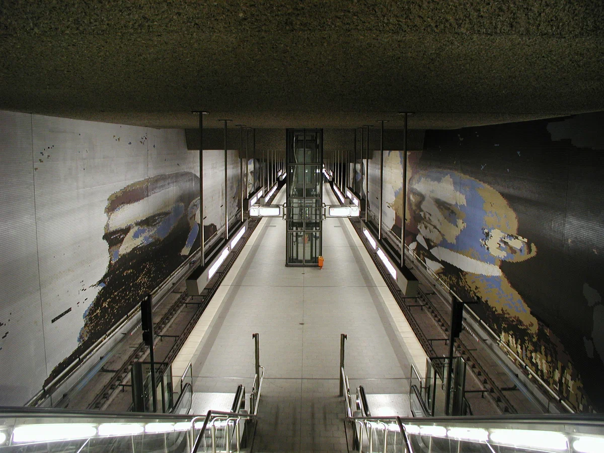 Nuremberg metro. February 2020 - My, Metro, Public transport, Vertical video, Nuremberg, Germany, Video, Soundless, Longpost