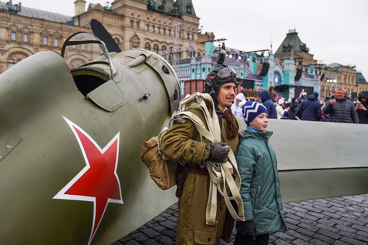 Open Air Museum on Red Square (12 photos) - The Great Patriotic War, Tanks, Museum, Moscow, Military equipment, The photo, Aviation, Military, The Second World War, Longpost