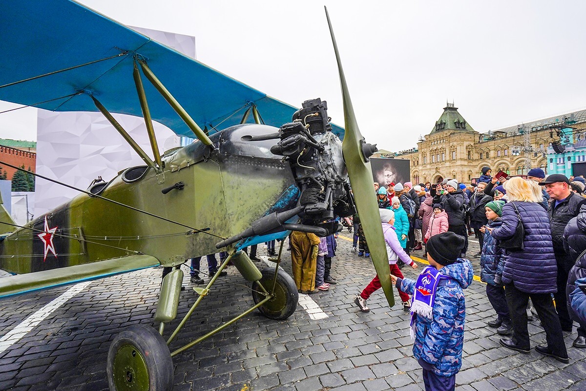 Open Air Museum on Red Square (12 photos) - The Great Patriotic War, Tanks, Museum, Moscow, Military equipment, The photo, Aviation, Military, The Second World War, Longpost