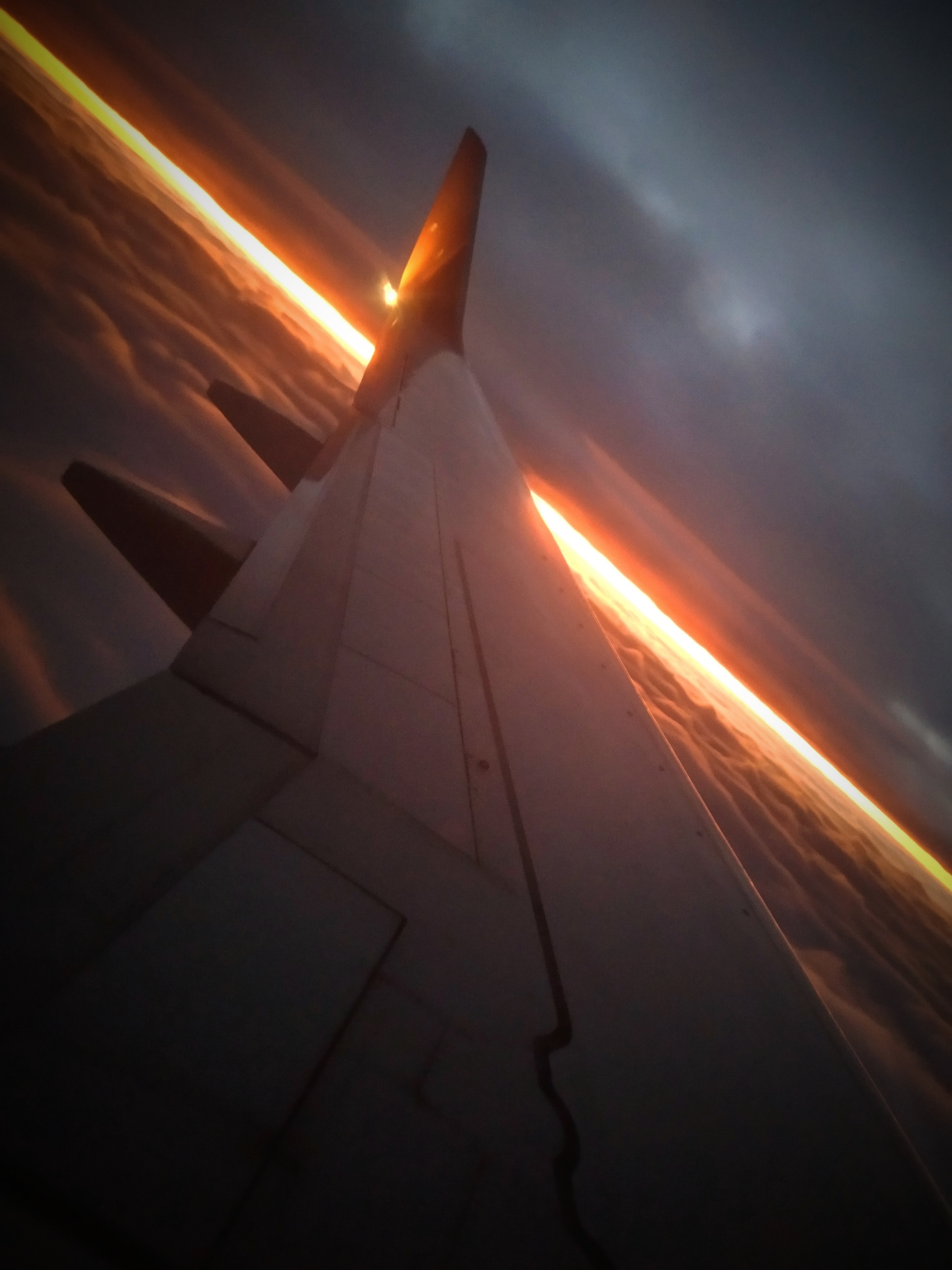 Dawn - My, Mobile photography, Airplane, dawn, Clouds