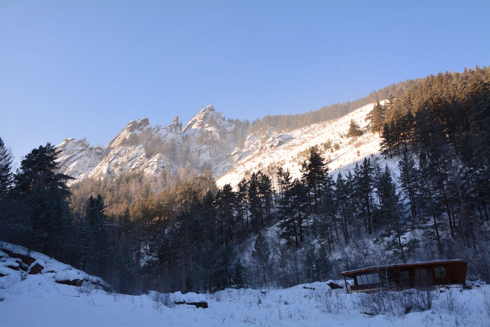 Walk on the Chinese wall. At -30 degrees - My, Siberia, Hike, Krasnoyarsk region, Krasnoyarsk pillars, Pillars reserve, Nature, freezing, Longpost, The rocks