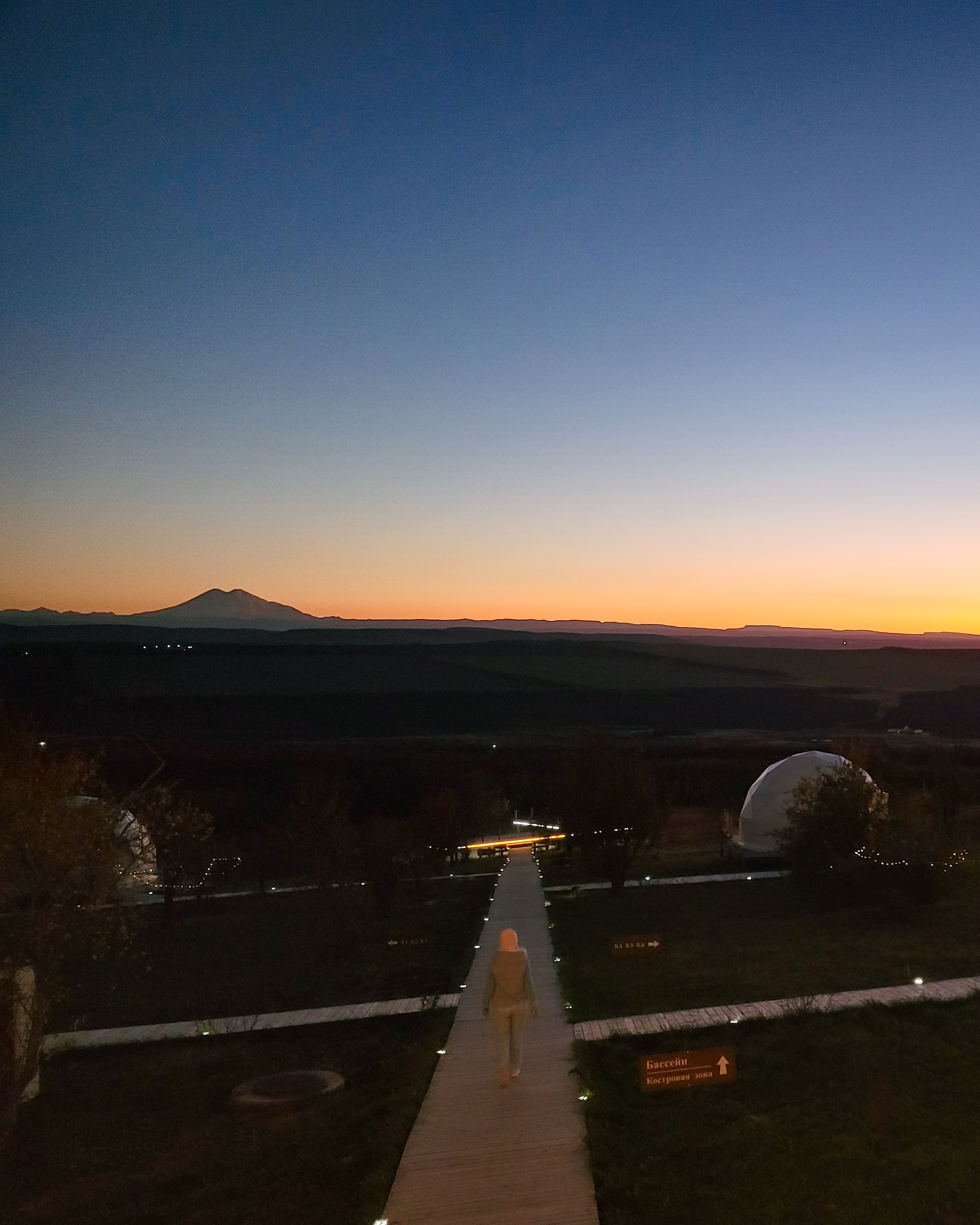 Road to Elbrus - My, Elbrus, The mountains, Sunset, Road, The photo