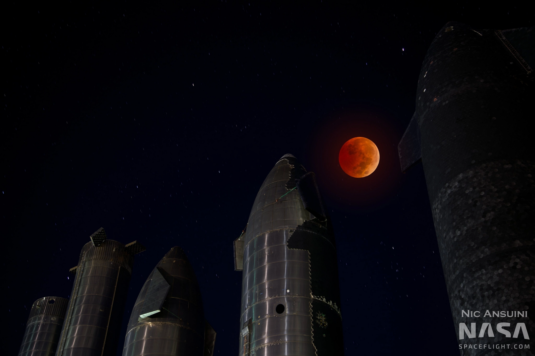 Lunar eclipse from Starbase - Spacex, Starbase, Elon Musk, Moon eclipse, Starship