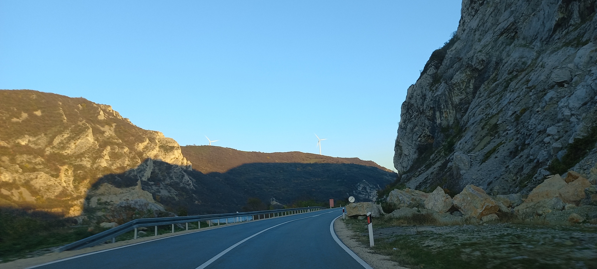 Just a beautiful road, mountains and a fortress - My, Serbia, Nature, The mountains, Sunset, The rocks, Longpost