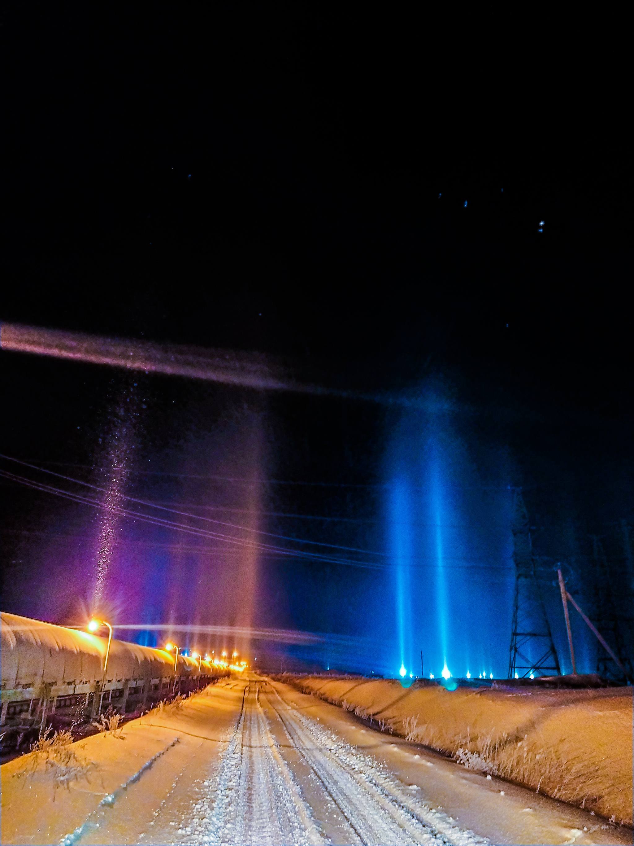 Reply to the post Pillars of Light - My, North, Mobile photography, Kazakhstan, Winter, Light poles