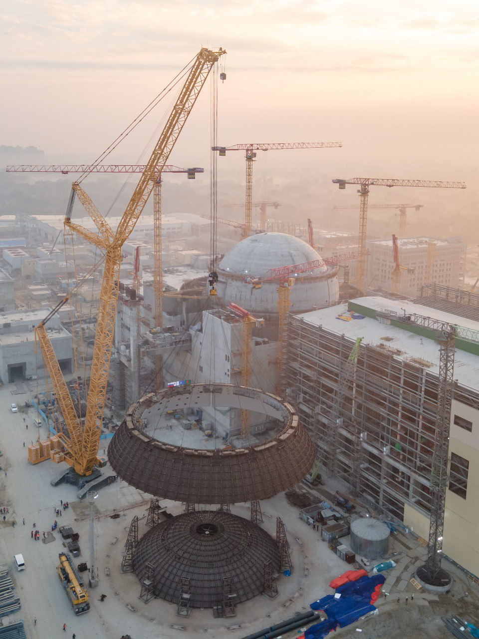 Rosatom In Bangladesh and the skirt of the first power unit of the Rooppur NPP. 200 tons lifted 5 hours - news, Russia, nuclear power station, Rosatom, Bangladesh, Dome, Rooppur Nuclear Power Plant, Longpost