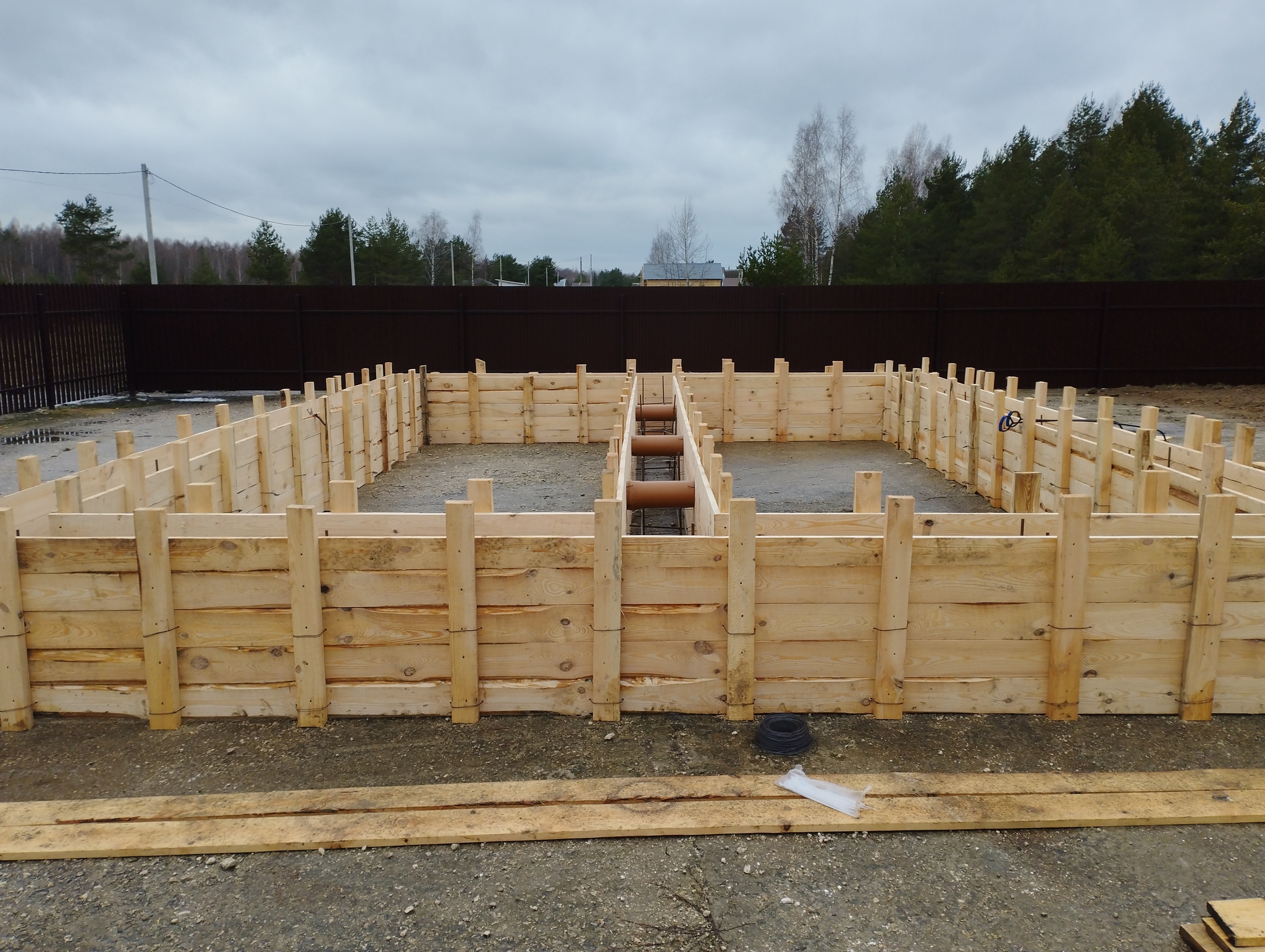 Strip foundation on the former airstrip - My, Building, Strip foundation, Formwork, Concrete