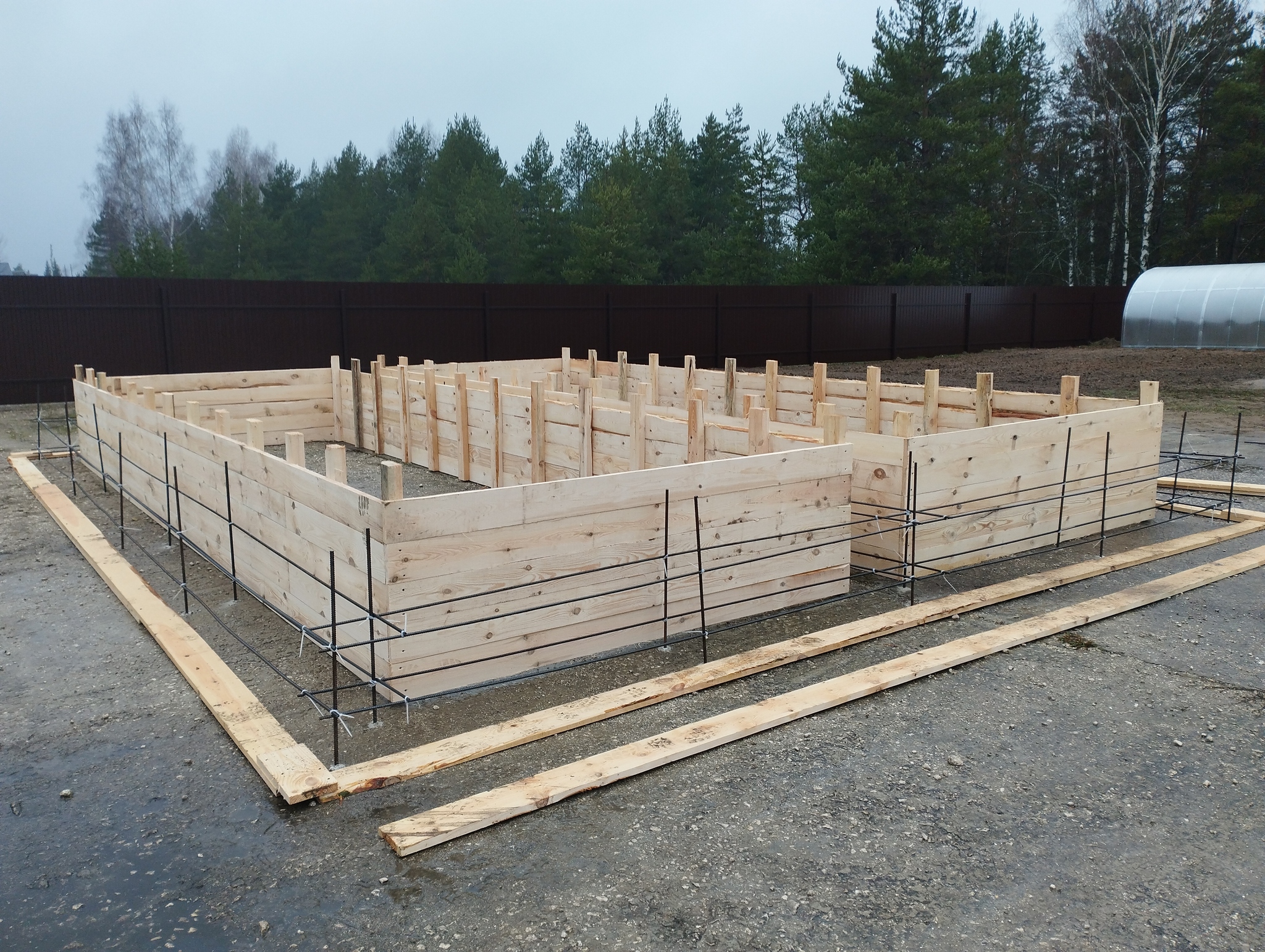 Strip foundation on the former airstrip - My, Building, Strip foundation, Formwork, Concrete