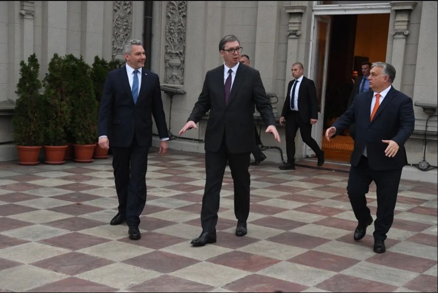 The leaders of Serbia, Hungary and Austria signed a memorandum in Belgrade today - Politics, Serbia, Hungary, Austria, Memorandum, Migrants, Partnership, Illegals, Cooperation, Fight, Serbs, Hungarians, Austrians, Belgrade, Longpost, news