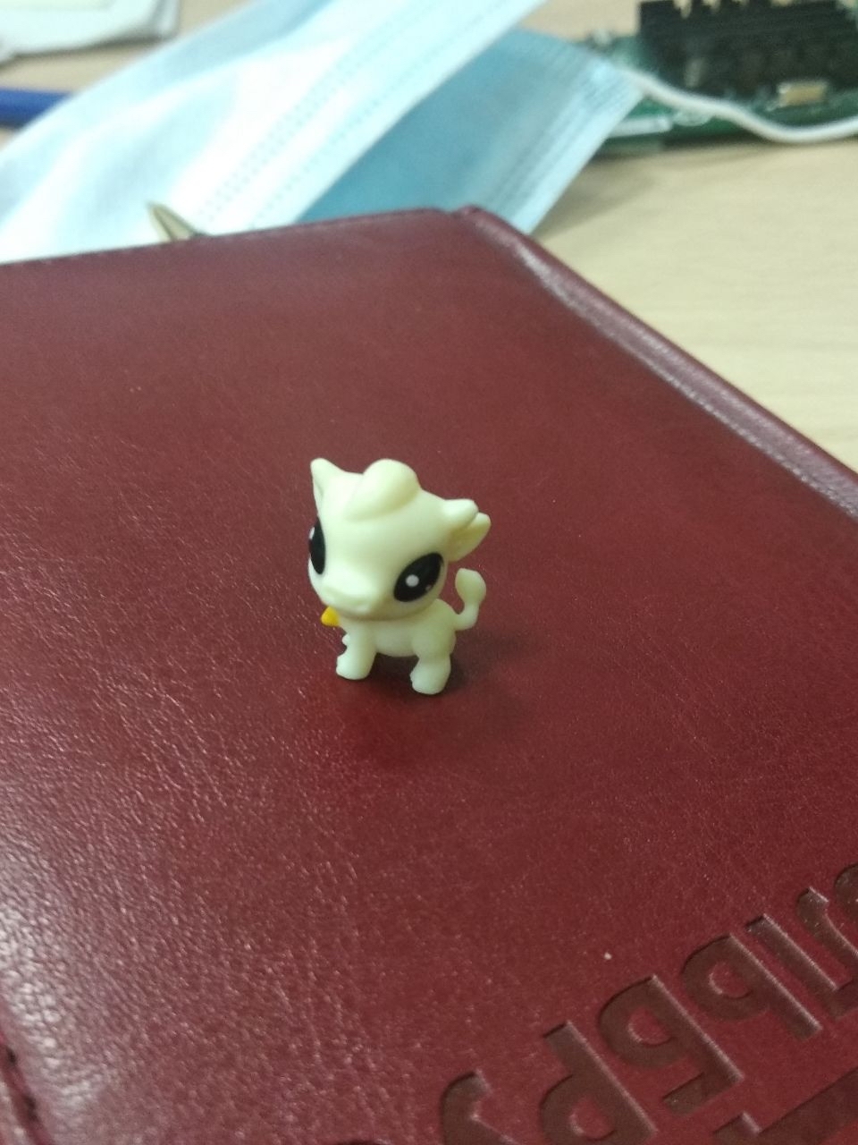 Help) Maybe someone knows where to find such a toy? Key Info: This is the exact color of the calf (Littlest Pet Shop) - My, Search by pictures, Question