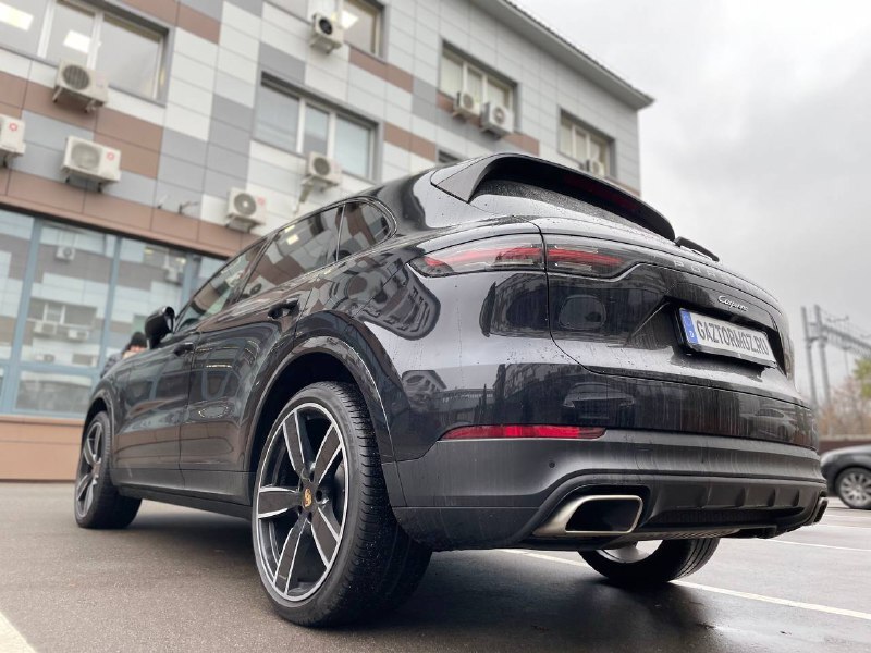 They brought a Porsche Cayenne from Europe on a turnkey basis to Moscow for 5,200,000 rubles. Company GazTormoz - My, Bmw, Mercedes, Electric car, Tesla, Porsche, Porsche cayenne, Cheap, Profitable proposition, Benefit, Tuning, Transport, Video, Youtube, Longpost