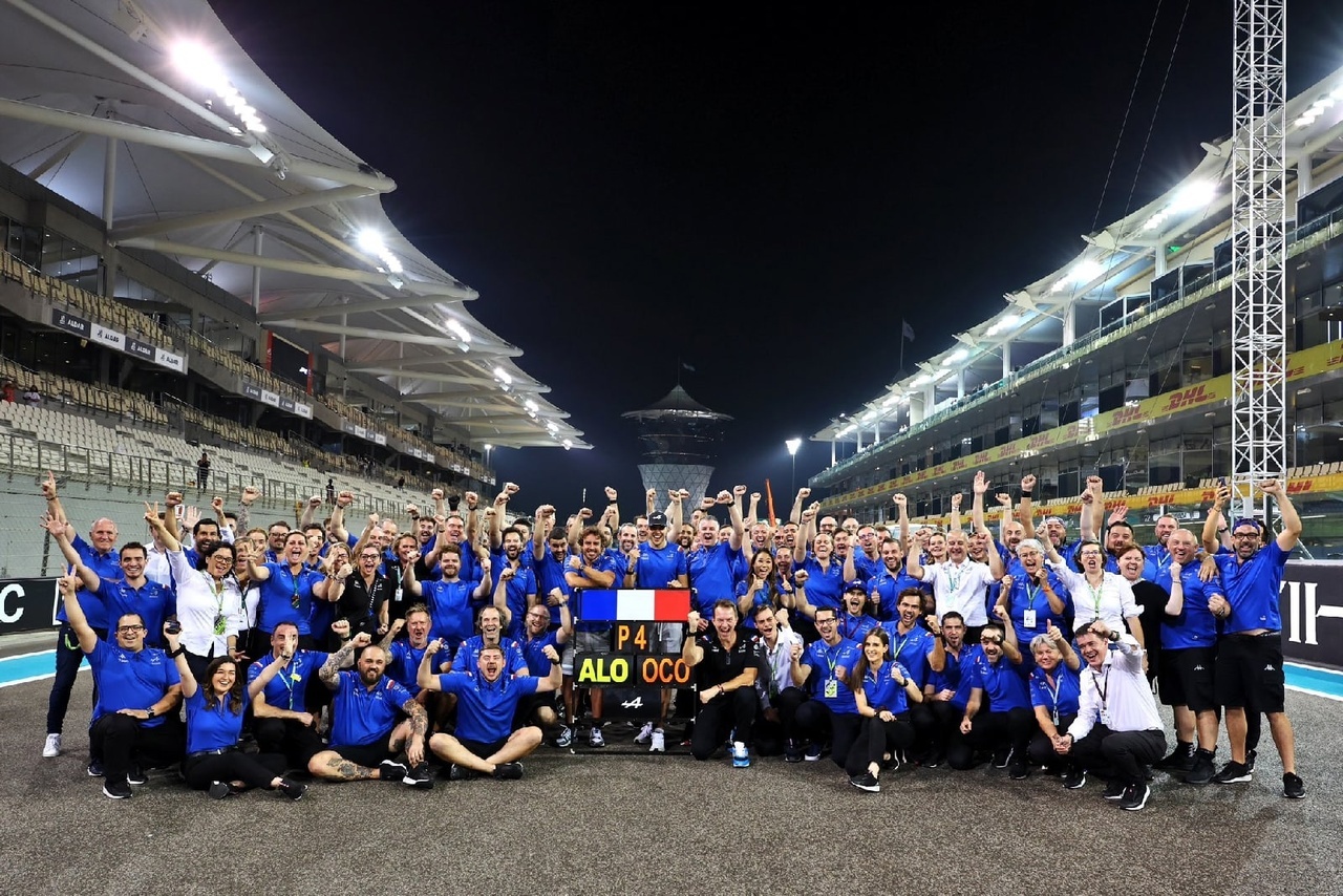 Calm ending - Formula 1, Автоспорт, Race, Competitions, The final, Abu Dhabi, Abu Dhabi Grand Prix, World championship, Champion, Max Verstappen, Charles Leclerc, Sergio Perez, Carlos Sainz, Sebastian Vettel, Lewis Hamilton, Ferrari, Mercedes, Red bull, Thank you, Video, Youtube, Longpost, UAE