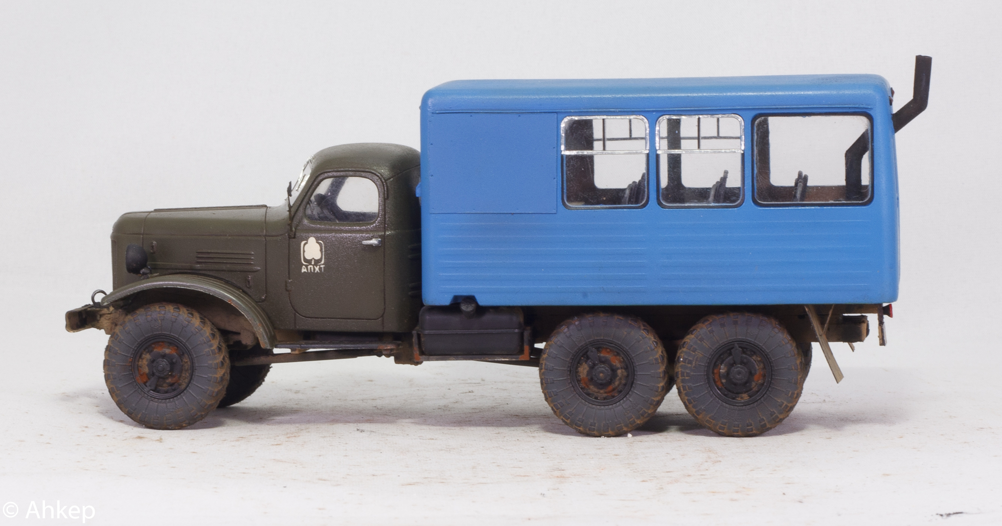 I did it. Rotational bus 32104 based on Zil-157 - My, Modeling, Stand modeling, Scale model, Painting miniatures, Zil, Truck, Longpost