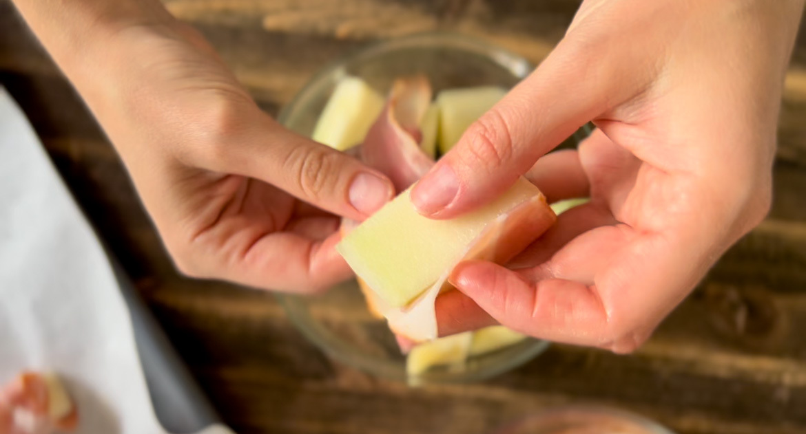 An exquisite appetizer for any occasion (without mayonnaise and crab sticks) - My, Cooking, Yummy, Snack, Recipe, Longpost, Festive table