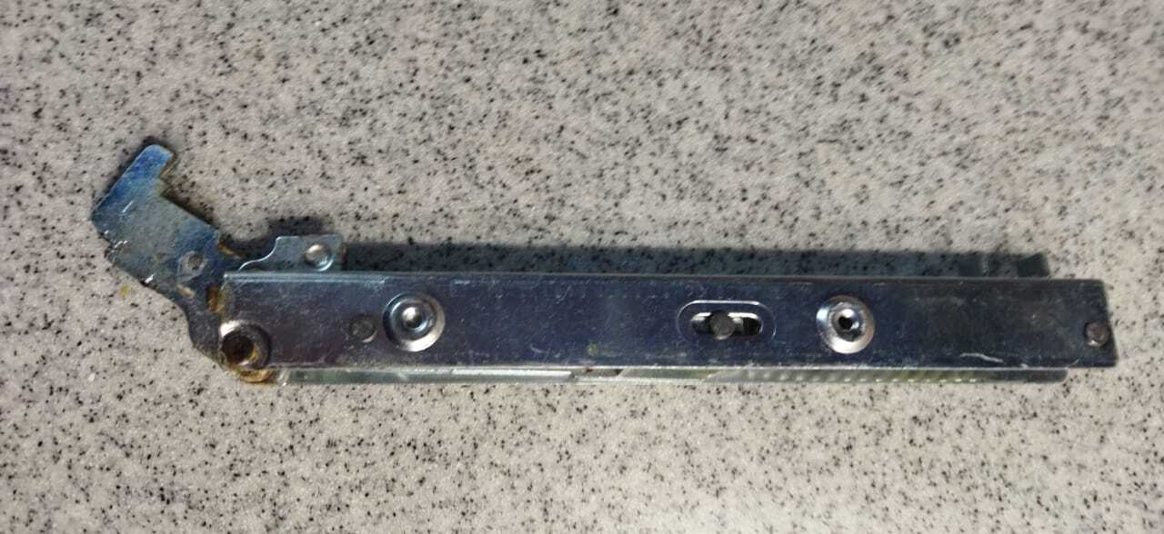 Electrolux oven door hinge - My, Help, The strength of the Peekaboo, No rating, Repair of equipment, Moscow, Looking for a detail