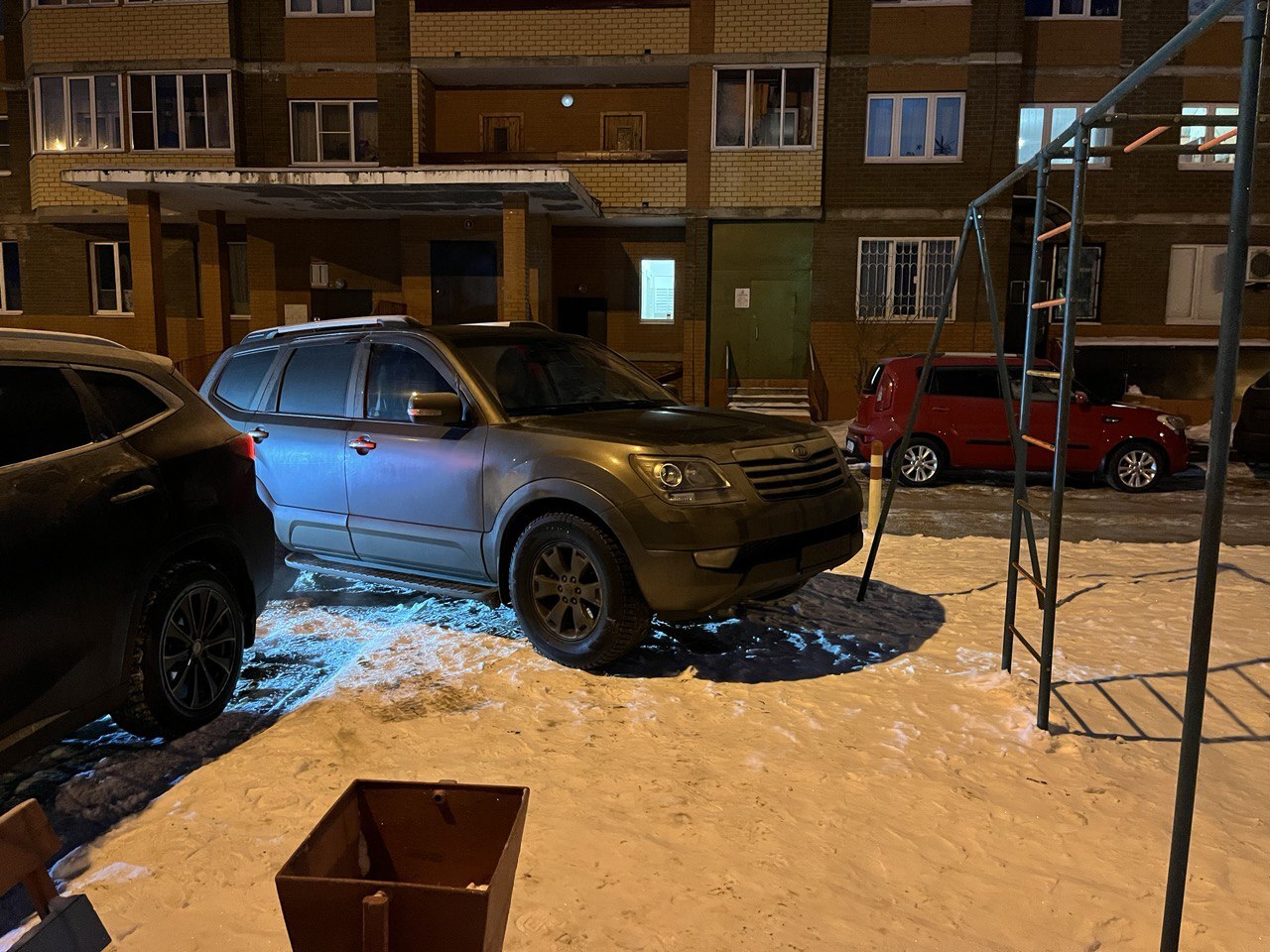 Reply to the post An imbecile appeared in our house ... - My, Auto, Traffic rules, Contempt, Неправильная парковка, Violation of traffic rules, Reply to post, Longpost