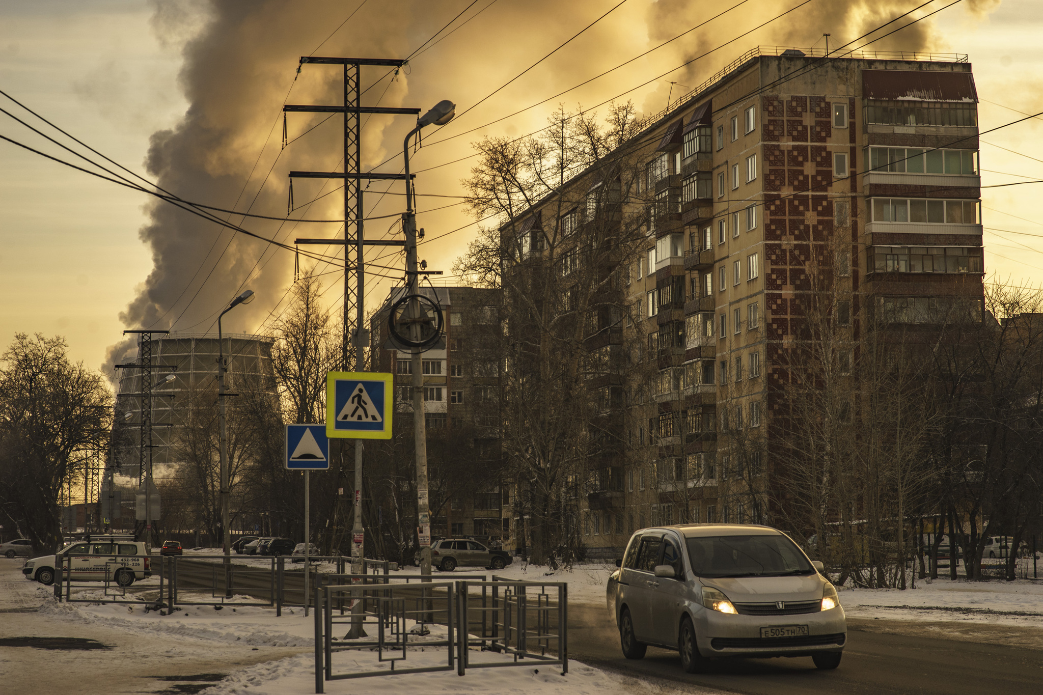 Winter evening at the tram tracks - My, The photo, Siberia, Tomsk, Town, Tram, Ukvz, Winter, Longpost