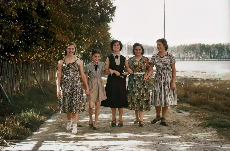 Как выглядели женщины в СССР и правда ли, что они рано старели: фотографии 20-80-х годов