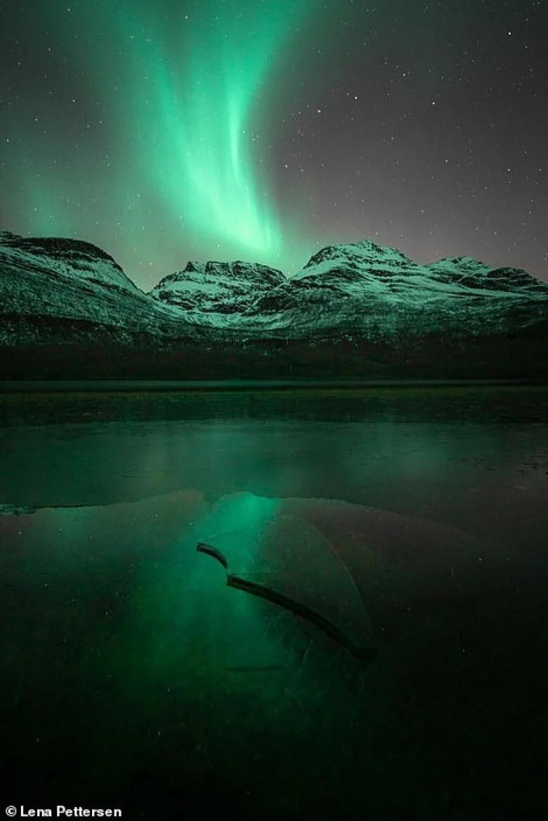 Some Incredible Shots of the Northern Lights from Around the World - Polar Lights, The photo, North, A selection, beauty, Lake, Waterfall, River, Water, Fog, dawn, The mountains, Longpost