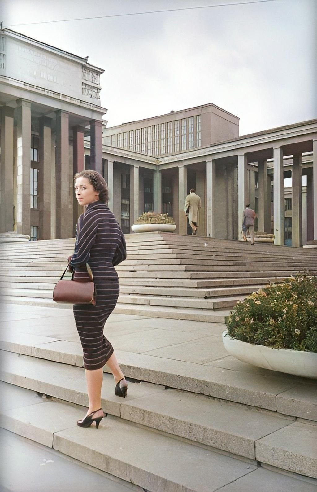 Soviet girls and women of the 60s: how they looked and dressed - My, Old photo, Colorization, the USSR, 60th, Girls, The photo, Longpost