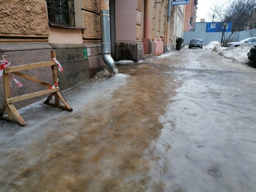 Snow removal in St. Petersburg - My, Russia, Saint Petersburg, Snow, Cleaning, Scandinavia