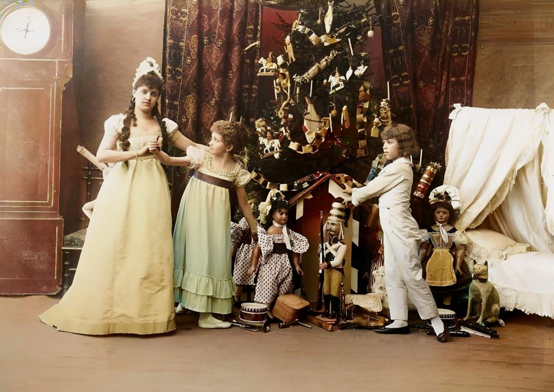 How was the New Year celebrated in pre-revolutionary Russia? 15 historical photographs in color - My, Old photo, Colorization, The photo, Story, New Year, Christmas, Holidays, 20th century, Longpost