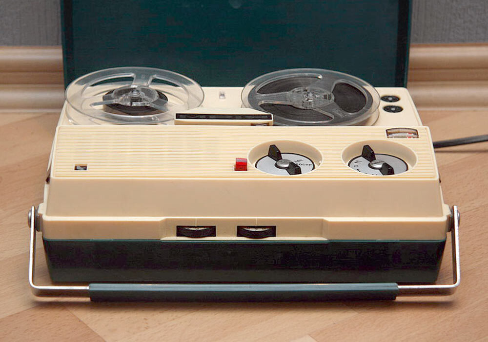 Portable reel-to-reel tape recorder Mriya, 1967 - Nostalgia, Retro, Past, Made in USSR, Electronics