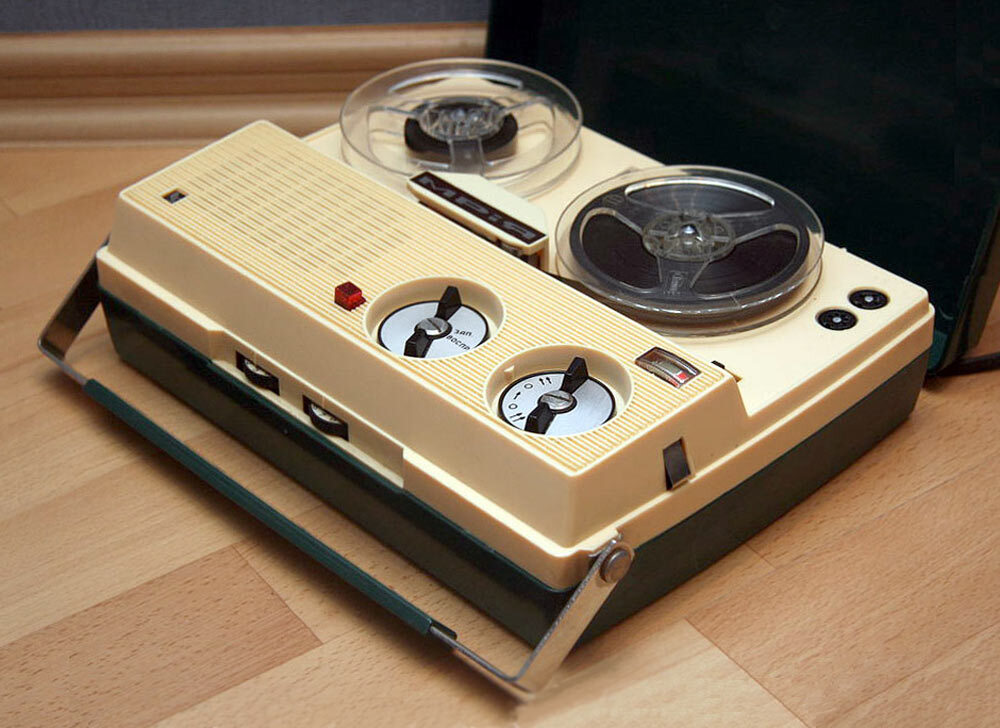 Portable reel-to-reel tape recorder Mriya, 1967 - Nostalgia, Retro, Past, Made in USSR, Electronics